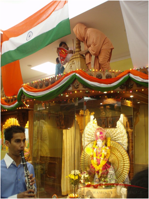 ©1987-2017 SKS Swaminarayan Temple East London