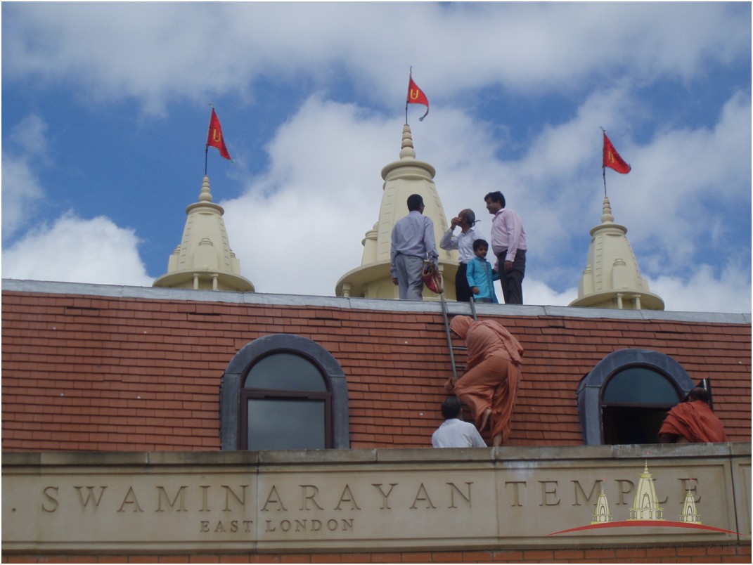 ©1987-2017 SKS Swaminarayan Temple East London