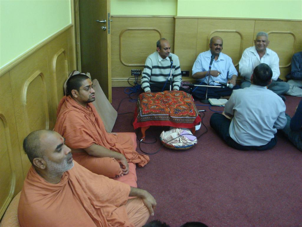 DSC02628  Large  - ©1987-2017 SKS Swaminarayan Temple East London
