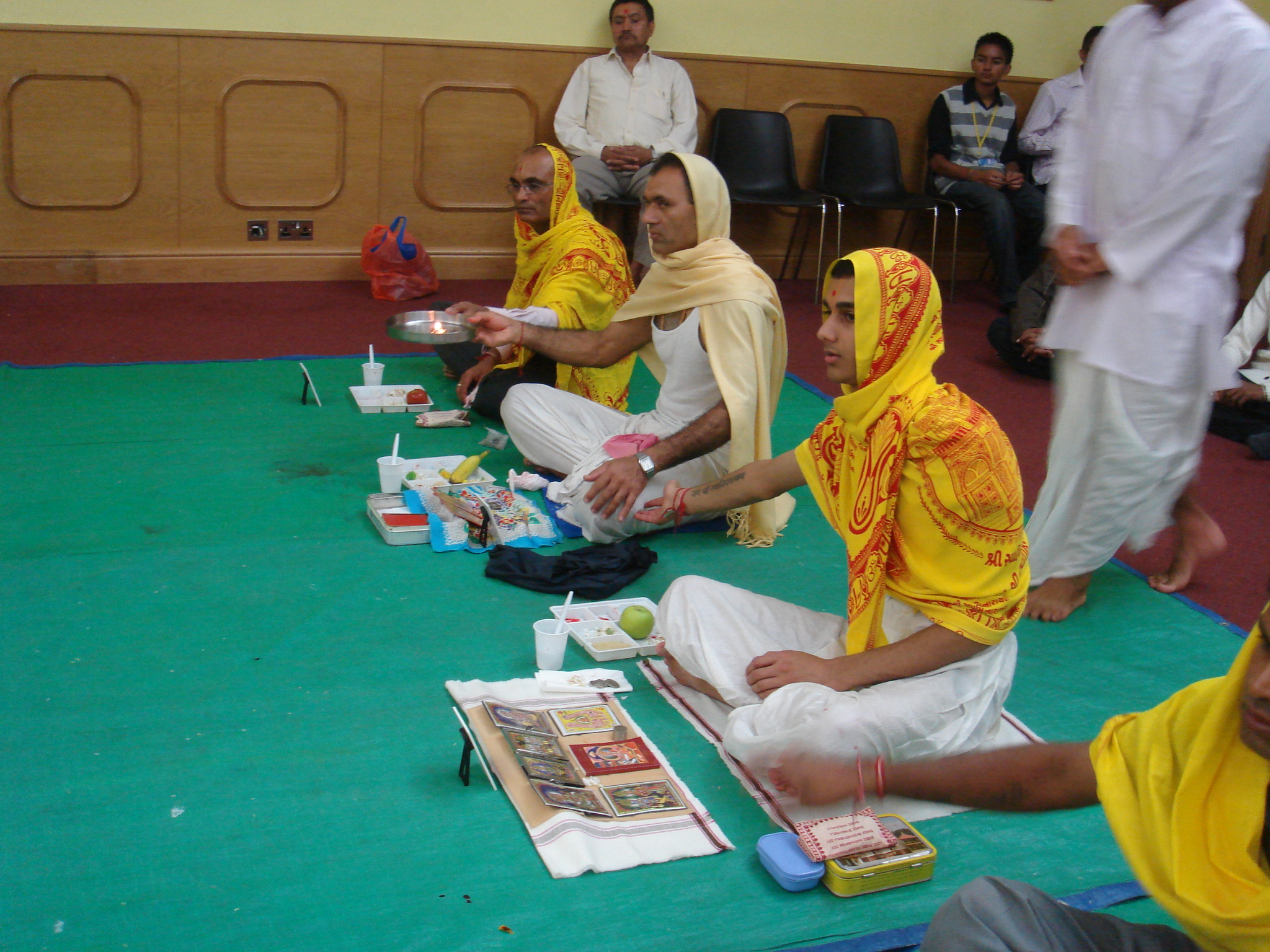 ©1987-2017 SKS Swaminarayan Temple East London