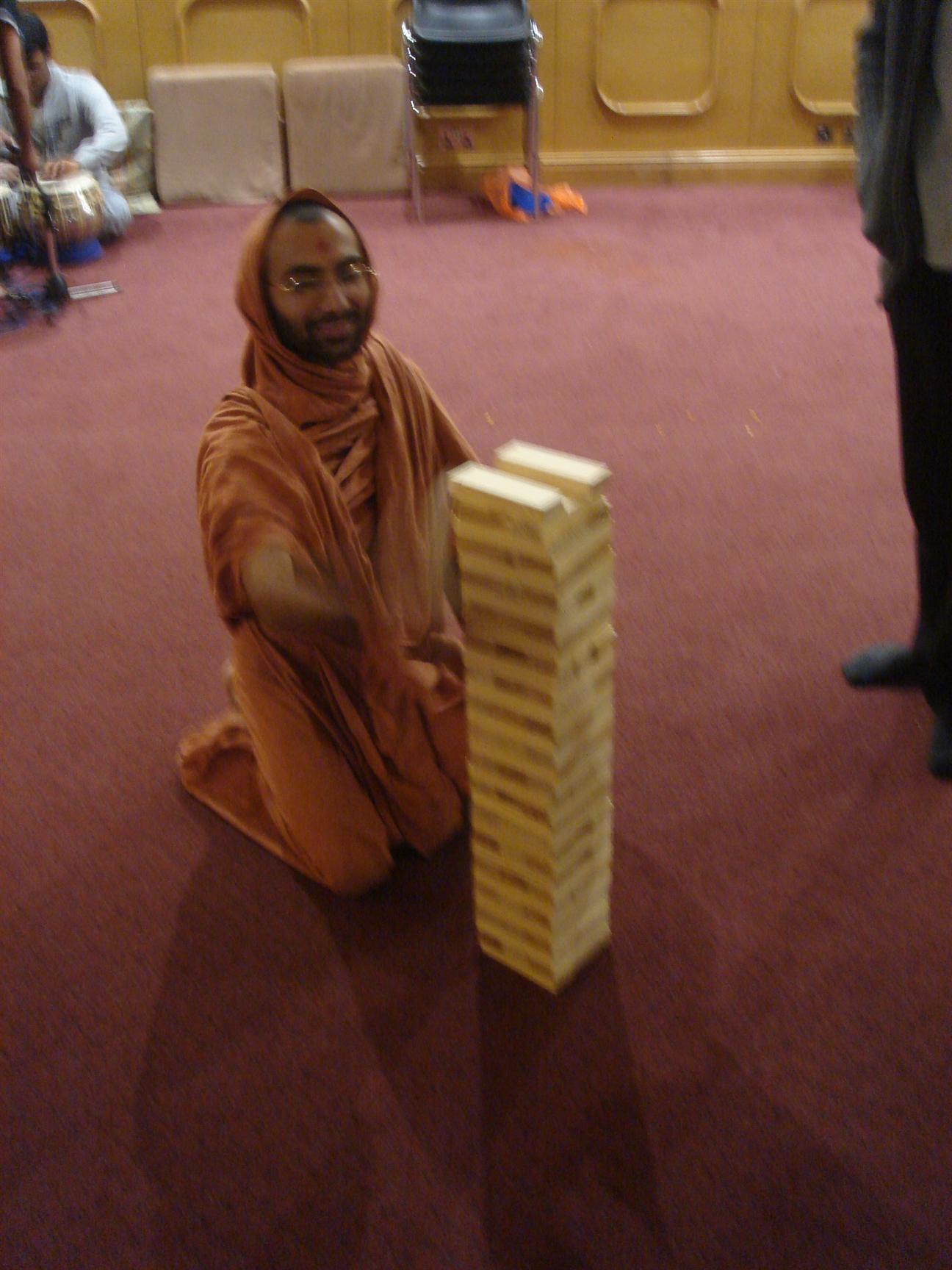 ©1987-2017 SKS Swaminarayan Temple East London