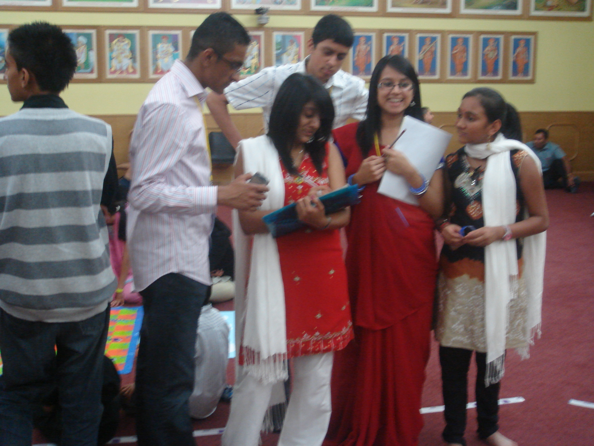 ©1987-2017 SKS Swaminarayan Temple East London