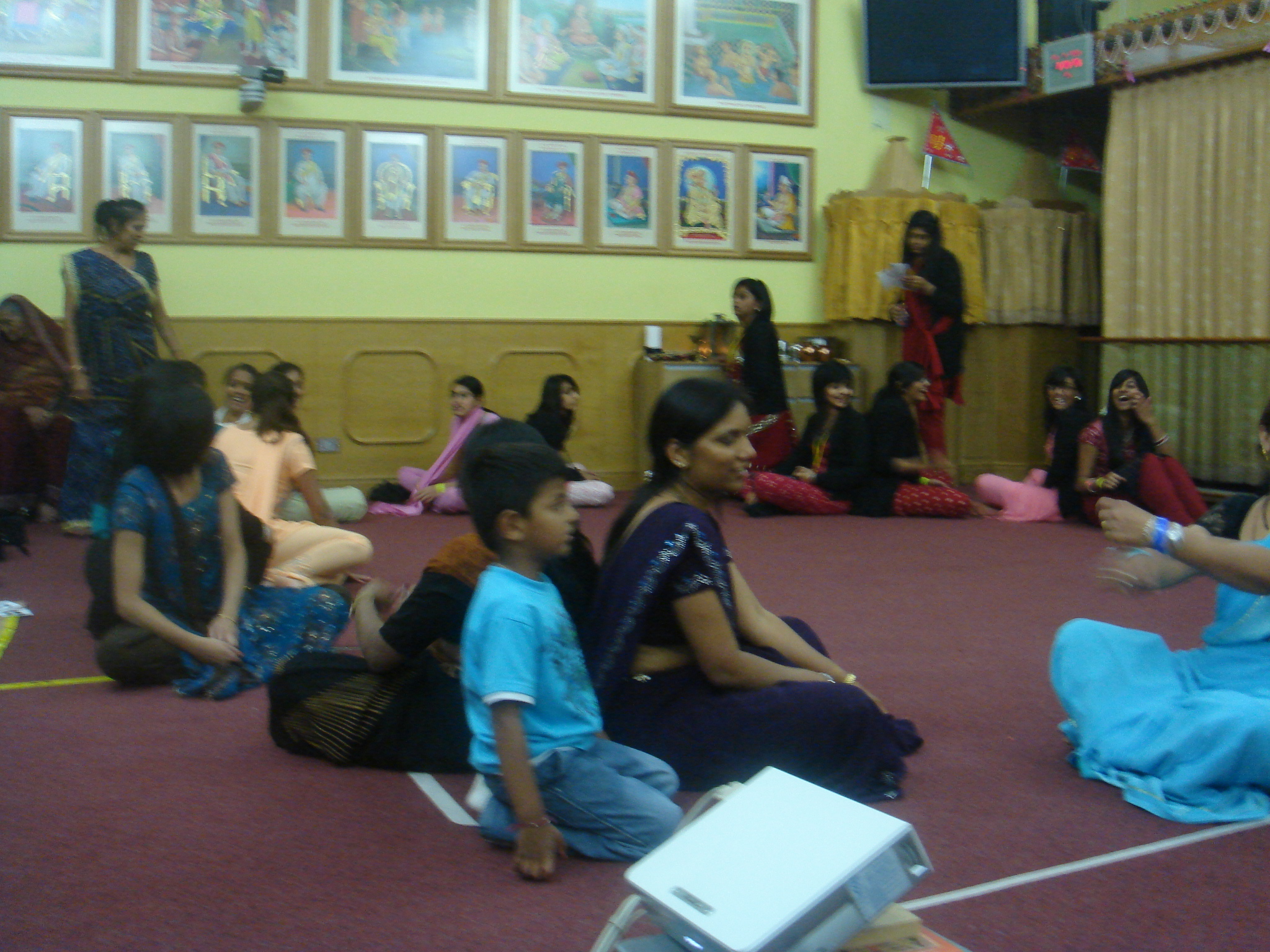 ©1987-2017 SKS Swaminarayan Temple East London
