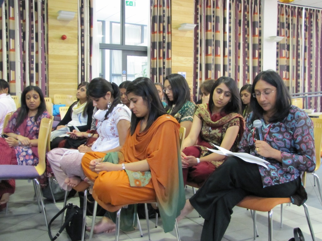 ©1987-2017 SKS Swaminarayan Temple East London