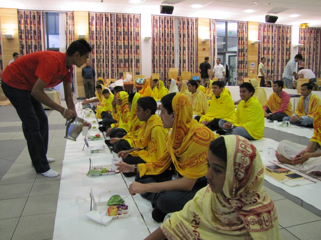 ©1987-2017 SKS Swaminarayan Temple East London