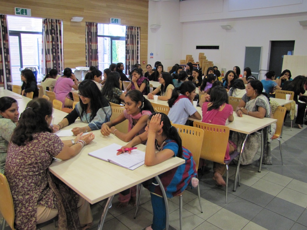 ©1987-2017 SKS Swaminarayan Temple East London