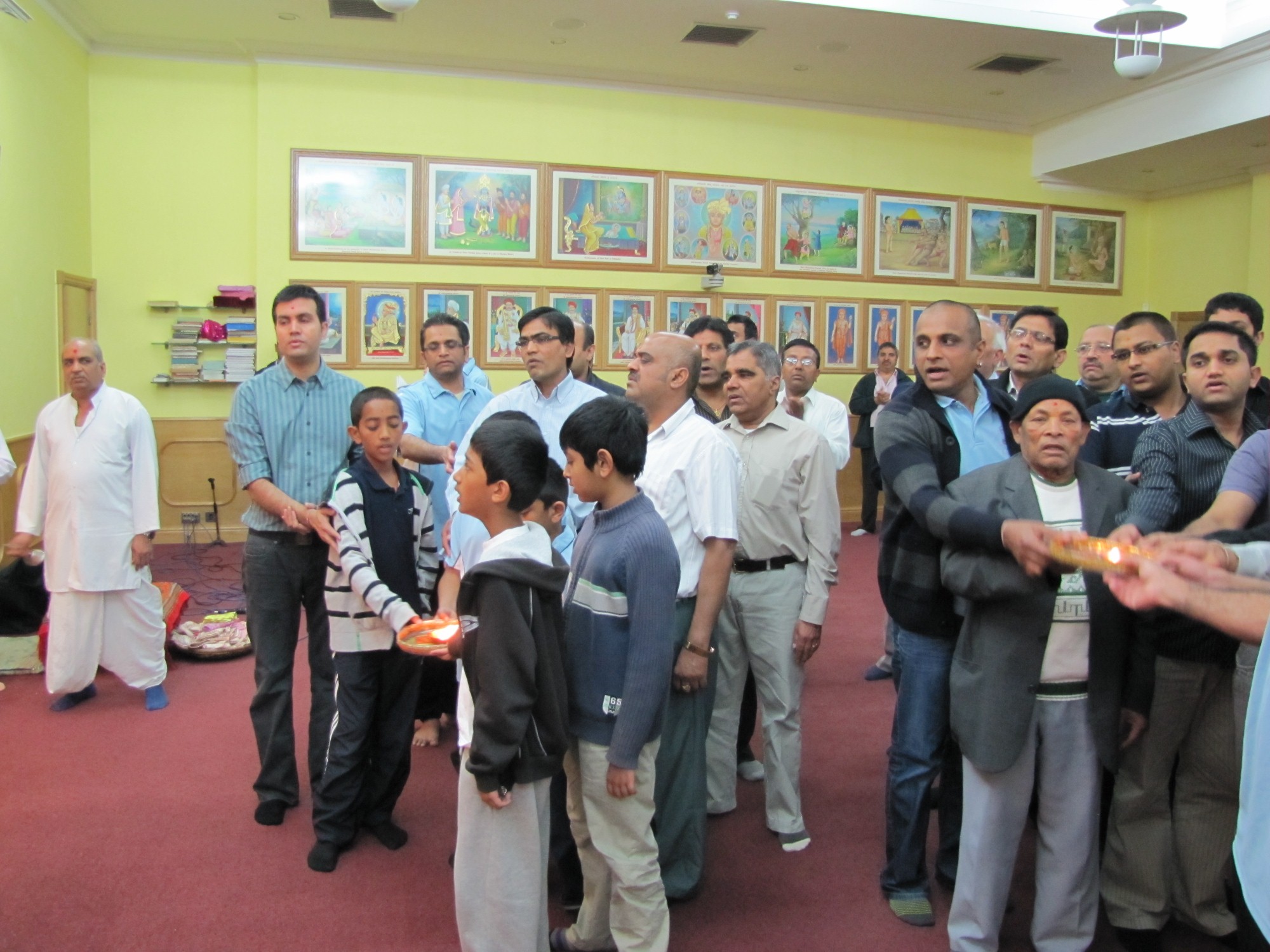 ©1987-2017 SKS Swaminarayan Temple East London