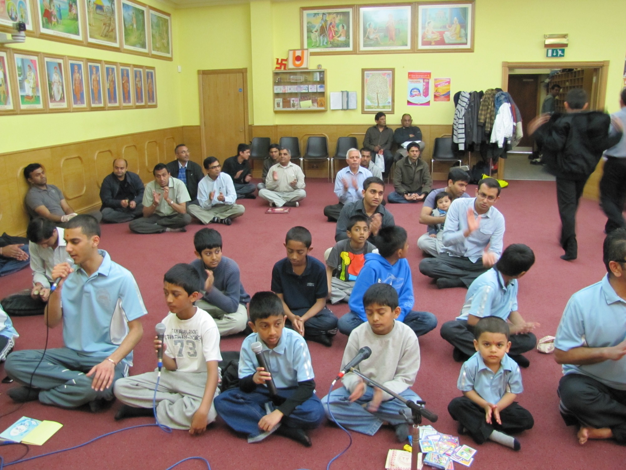 ©1987-2017 SKS Swaminarayan Temple East London