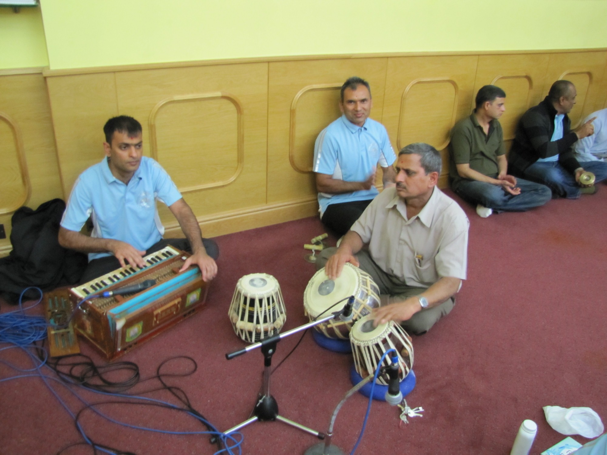 ©1987-2017 SKS Swaminarayan Temple East London