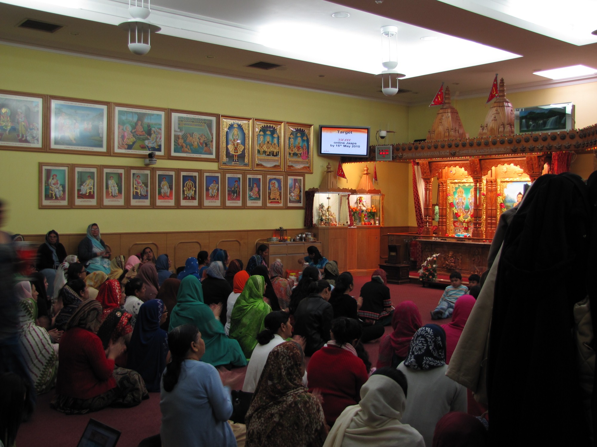 ©1987-2017 SKS Swaminarayan Temple East London