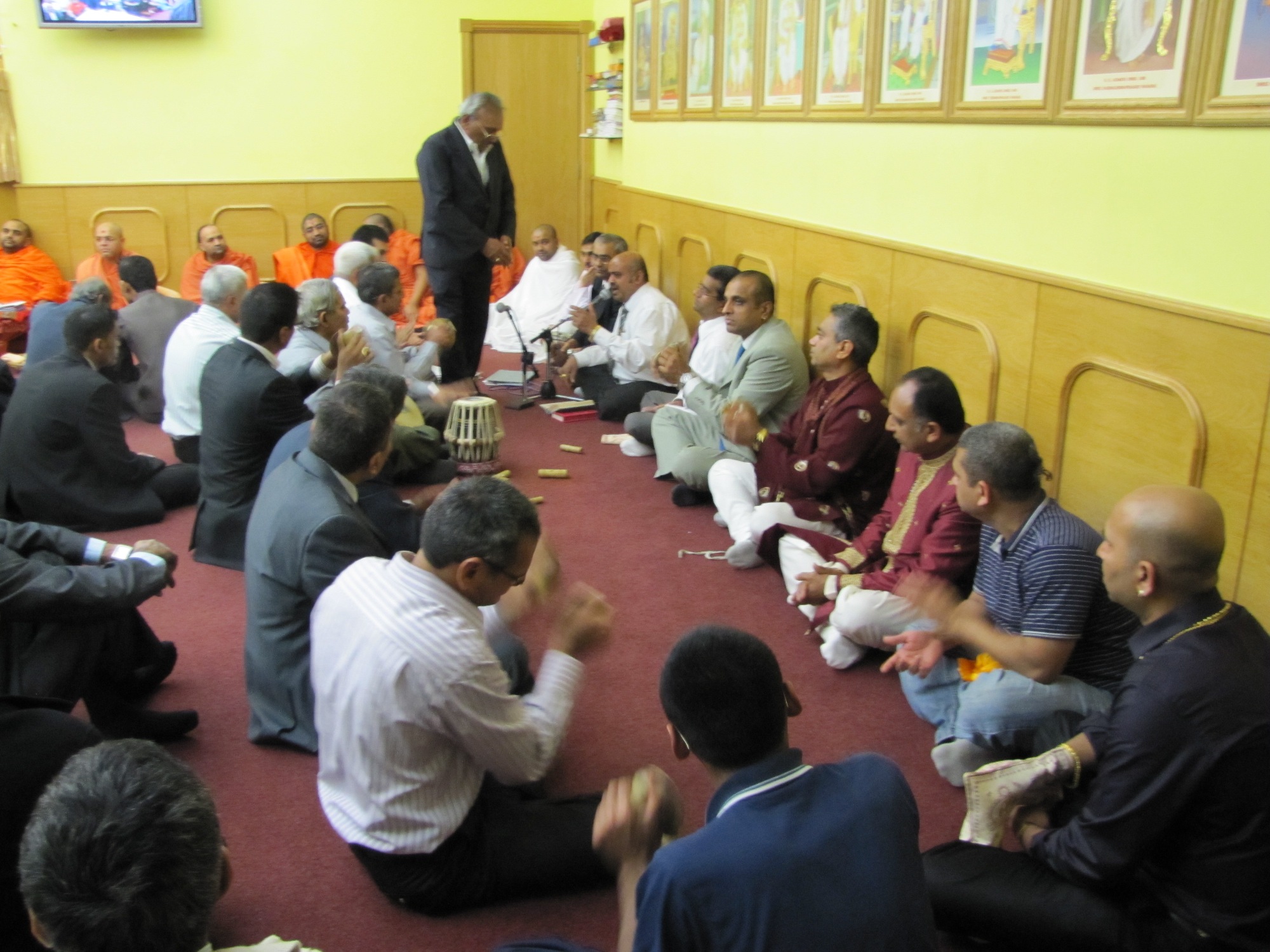 ©1987-2017 SKS Swaminarayan Temple East London