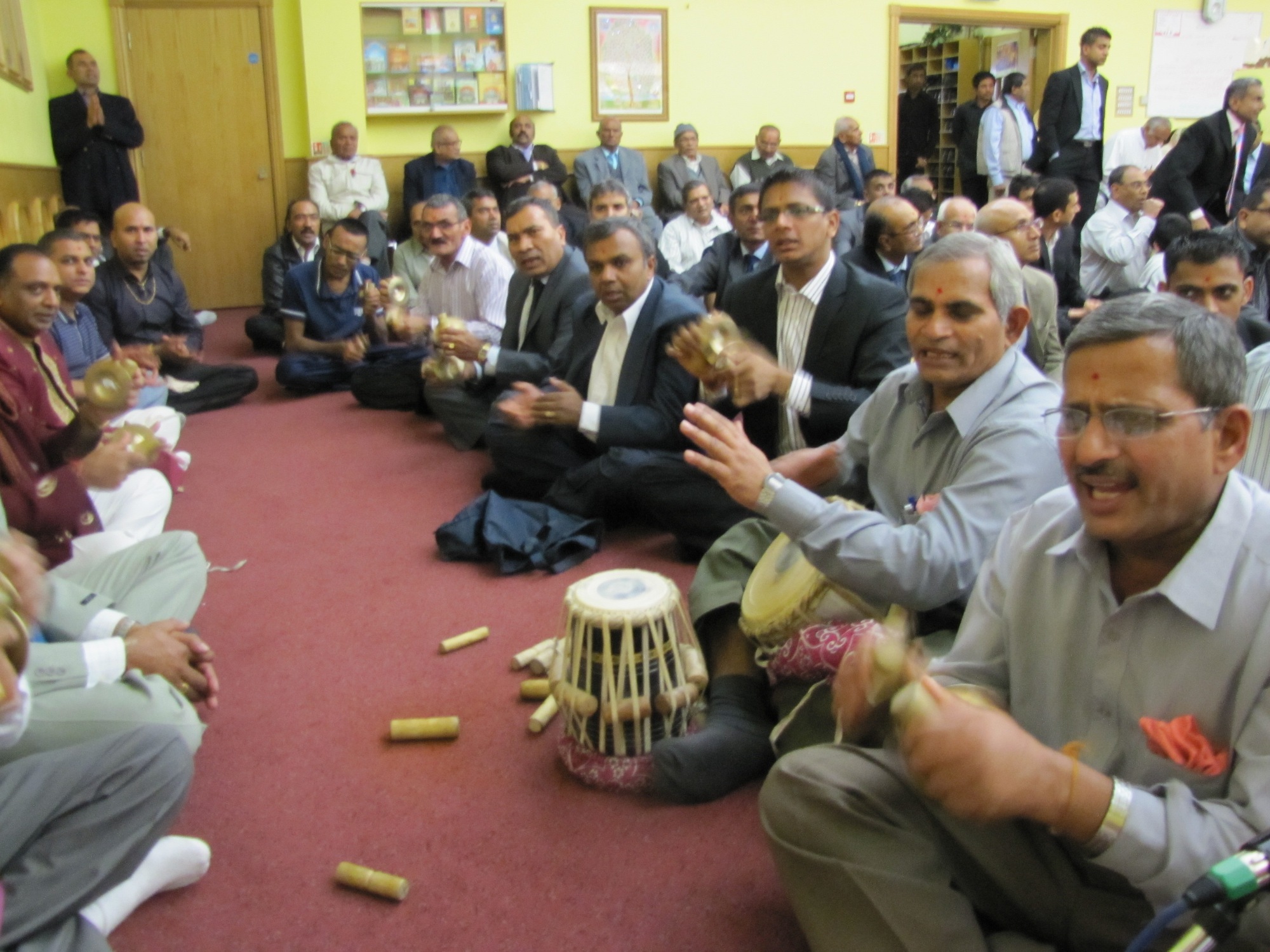 ©1987-2017 SKS Swaminarayan Temple East London