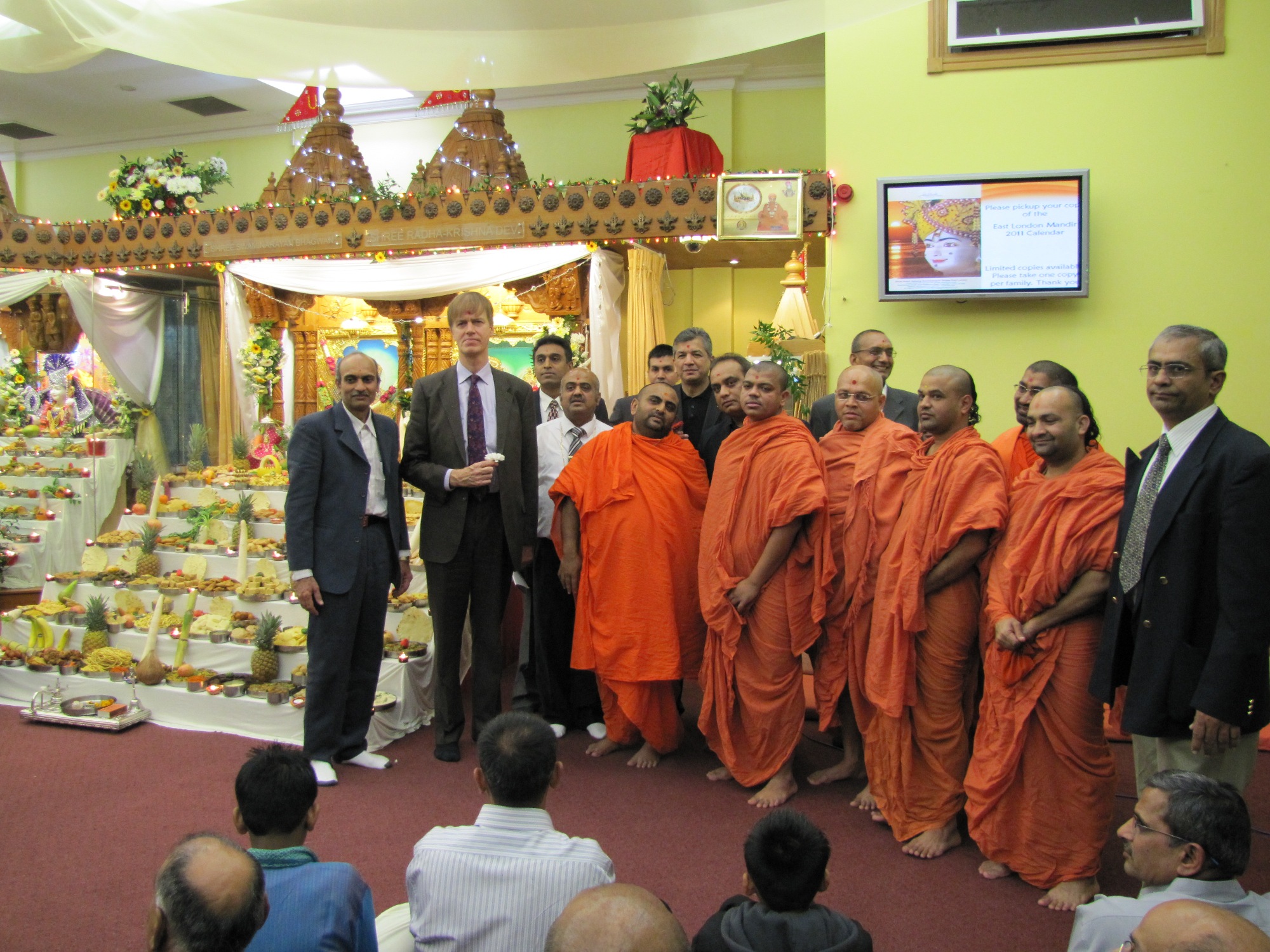 ©1987-2017 SKS Swaminarayan Temple East London