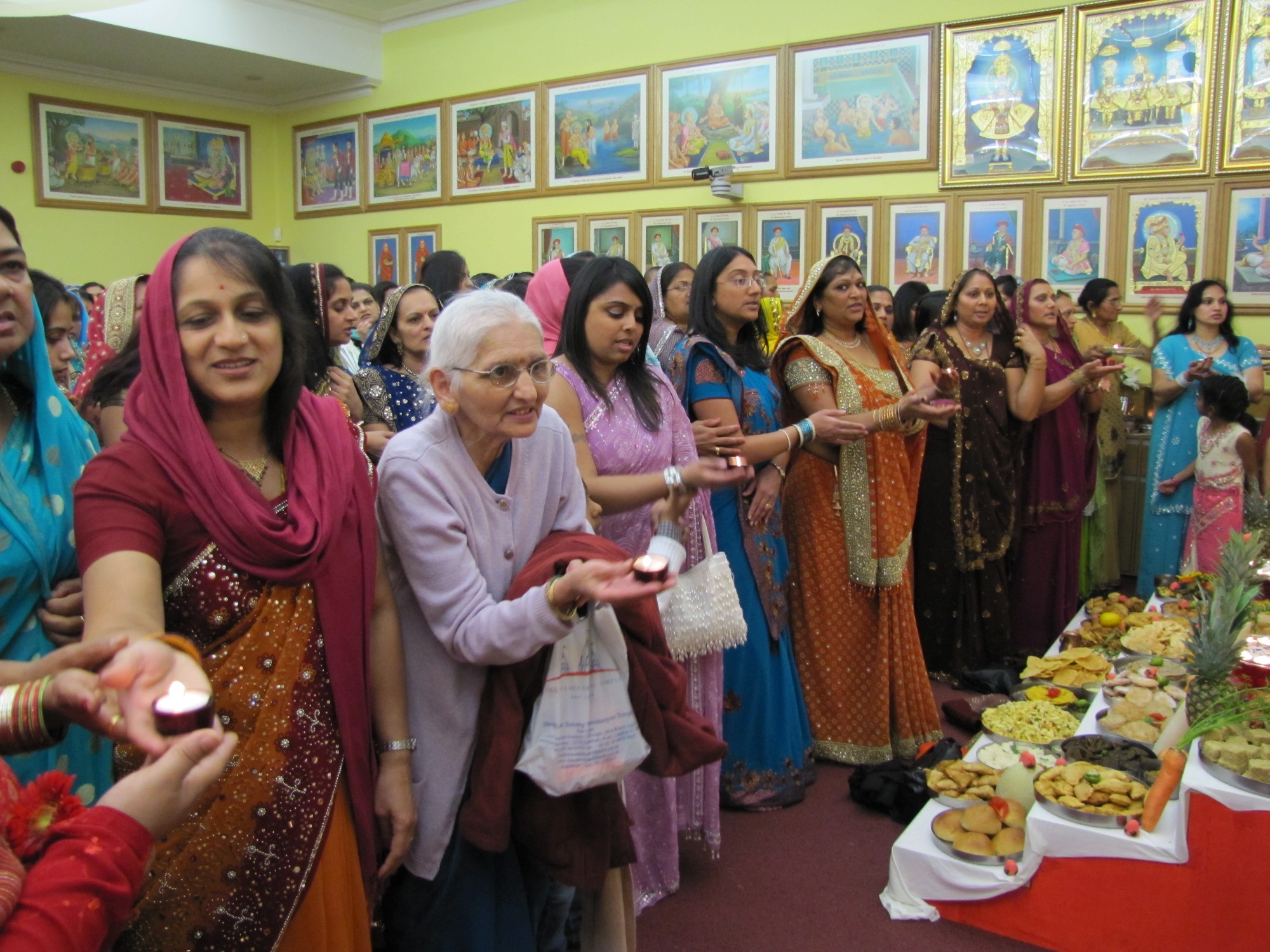©1987-2017 SKS Swaminarayan Temple East London