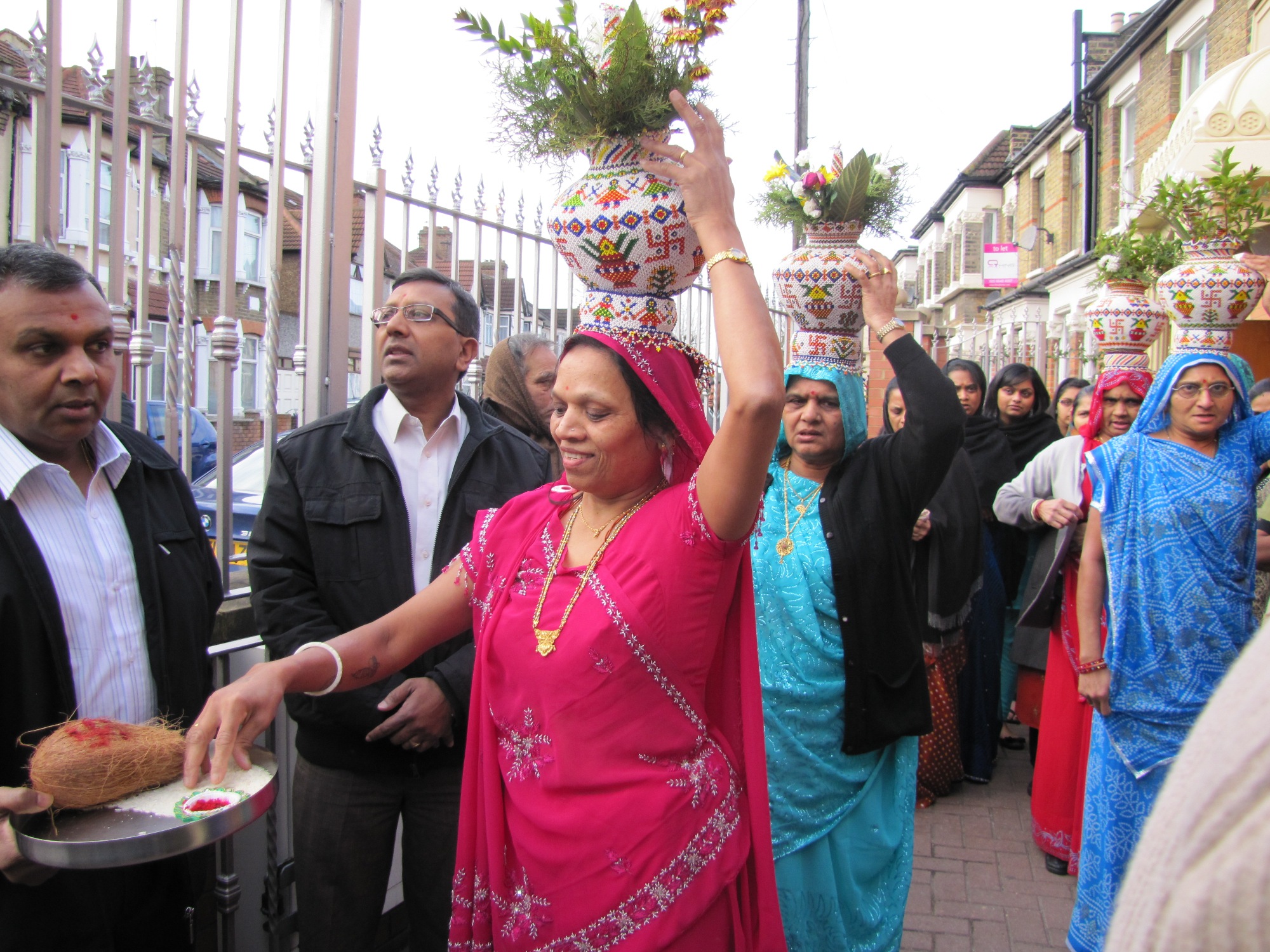 ©1987-2017 SKS Swaminarayan Temple East London