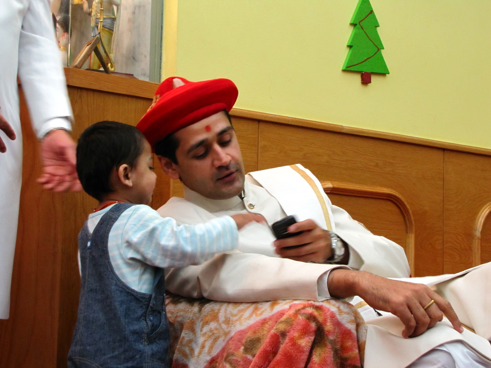 ©1987-2017 SKS Swaminarayan Temple East London