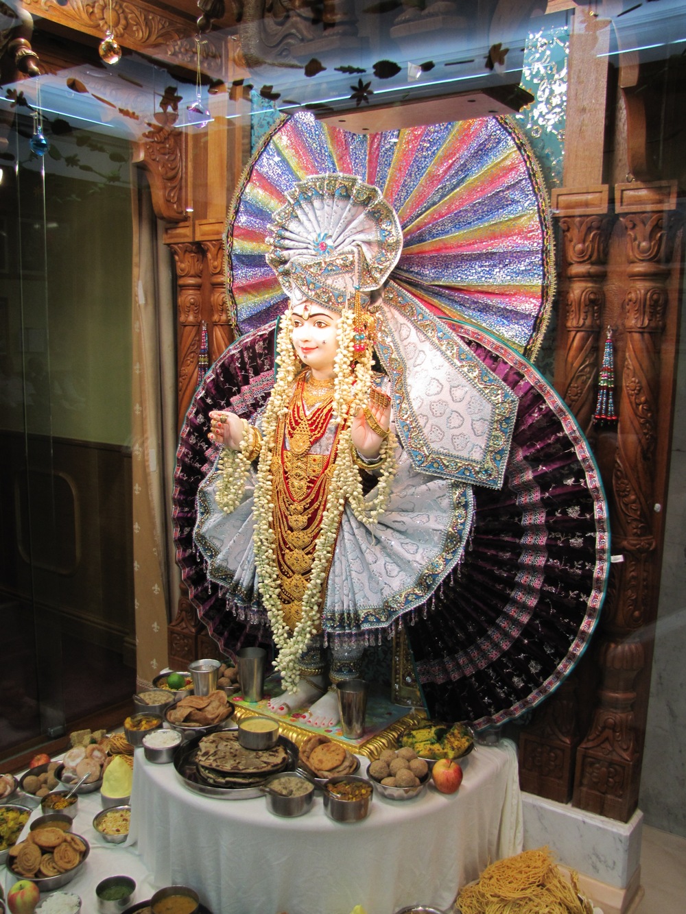 IMG 4434 - ©1987-2017 SKS Swaminarayan Temple East London