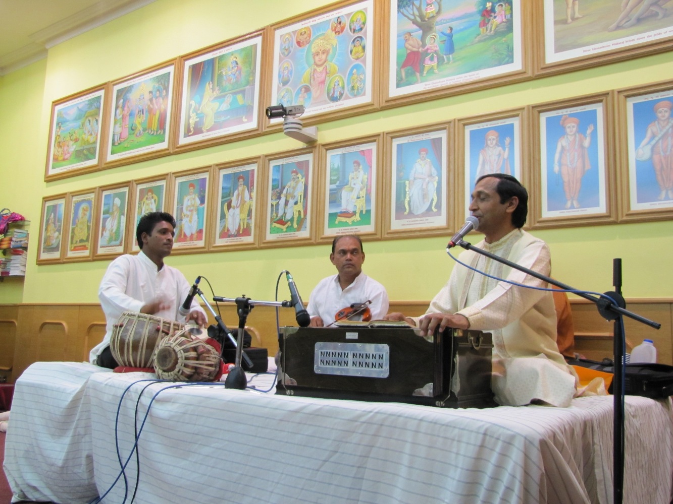 IMG 3975 - ©1987-2017 SKS Swaminarayan Temple East London
