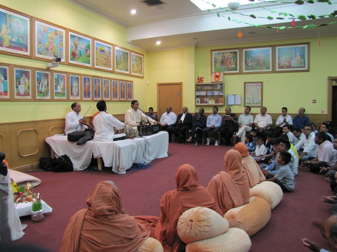 IMG 3985 - ©1987-2017 SKS Swaminarayan Temple East London