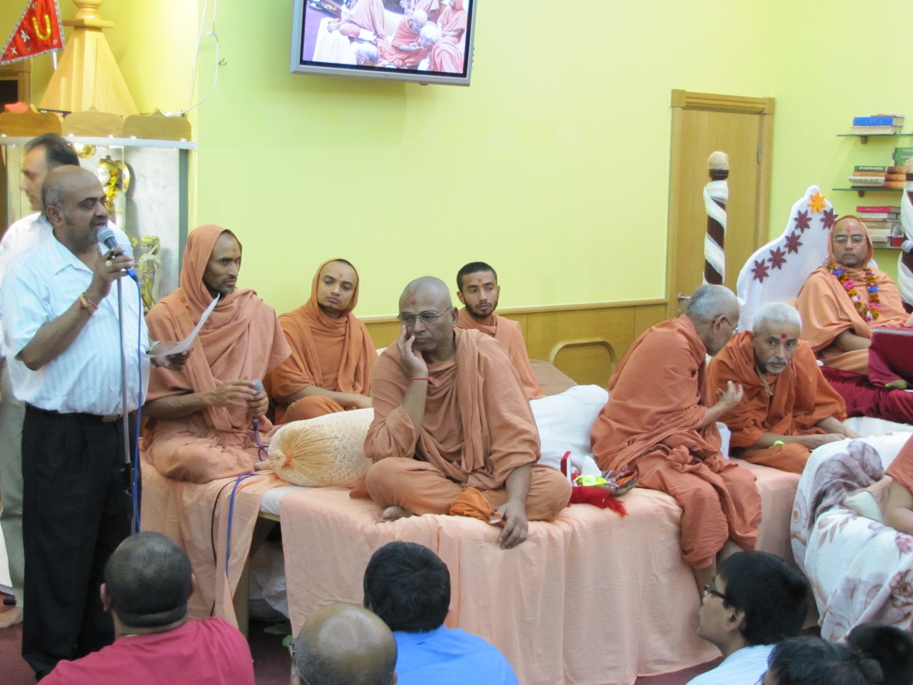 ©1987-2017 SKS Swaminarayan Temple East London