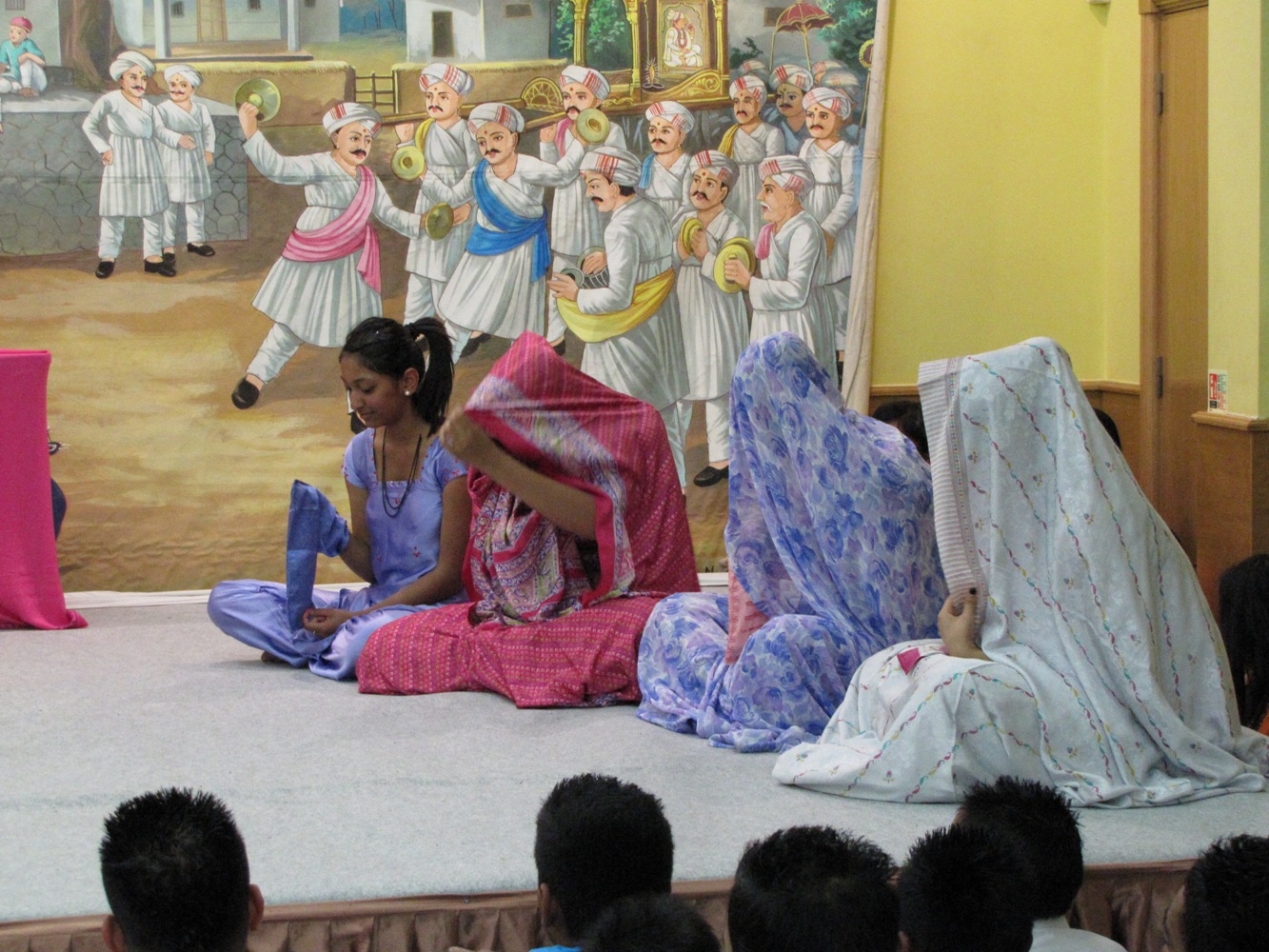 ©1987-2017 SKS Swaminarayan Temple East London