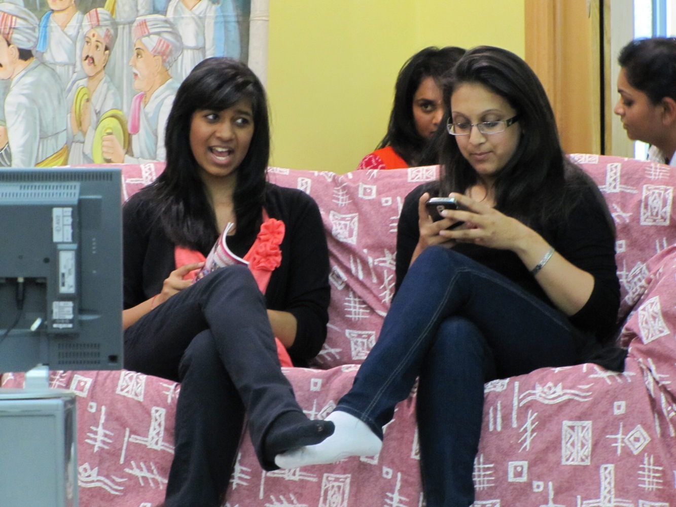 ©1987-2017 SKS Swaminarayan Temple East London