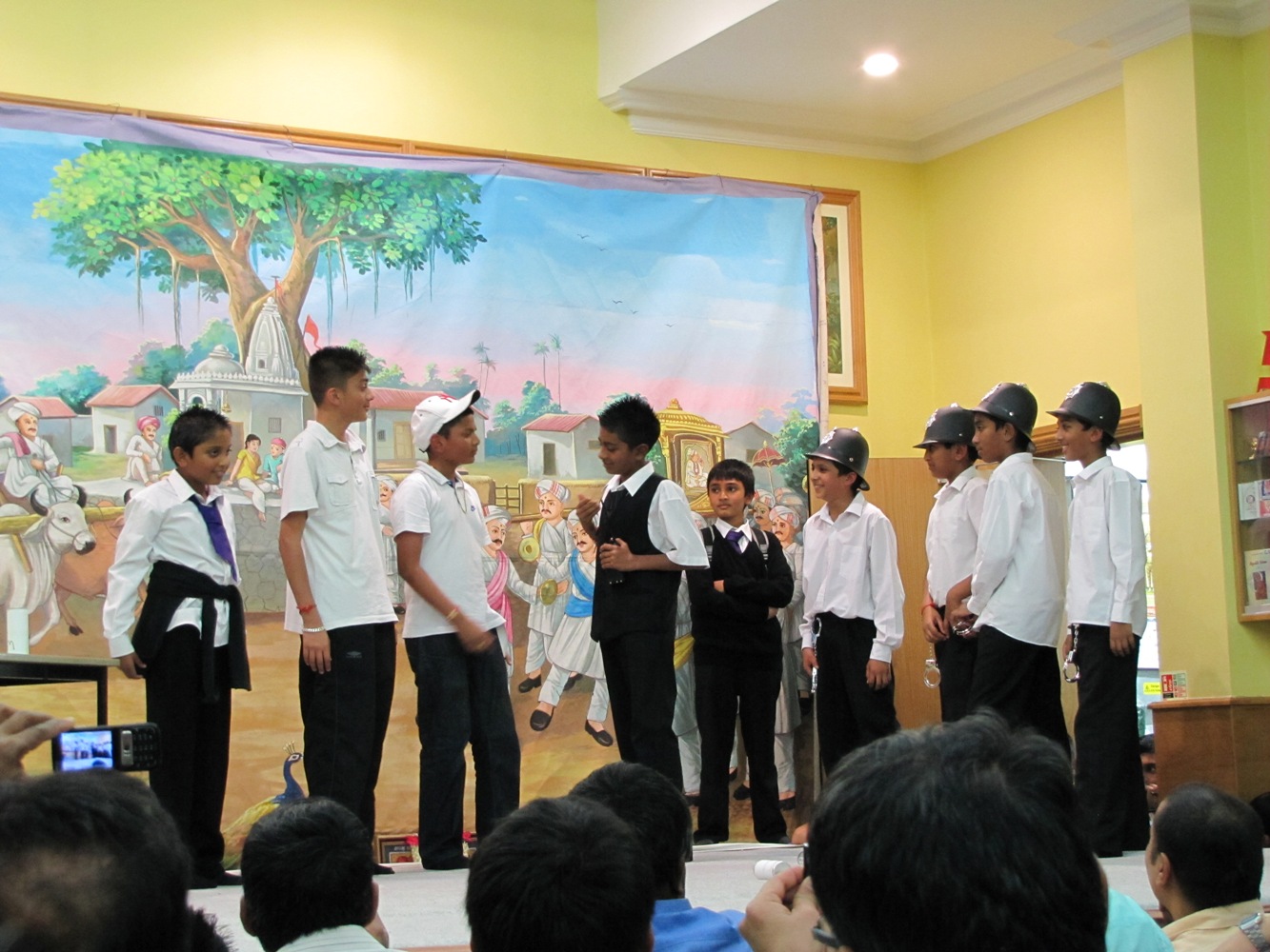 ©1987-2017 SKS Swaminarayan Temple East London