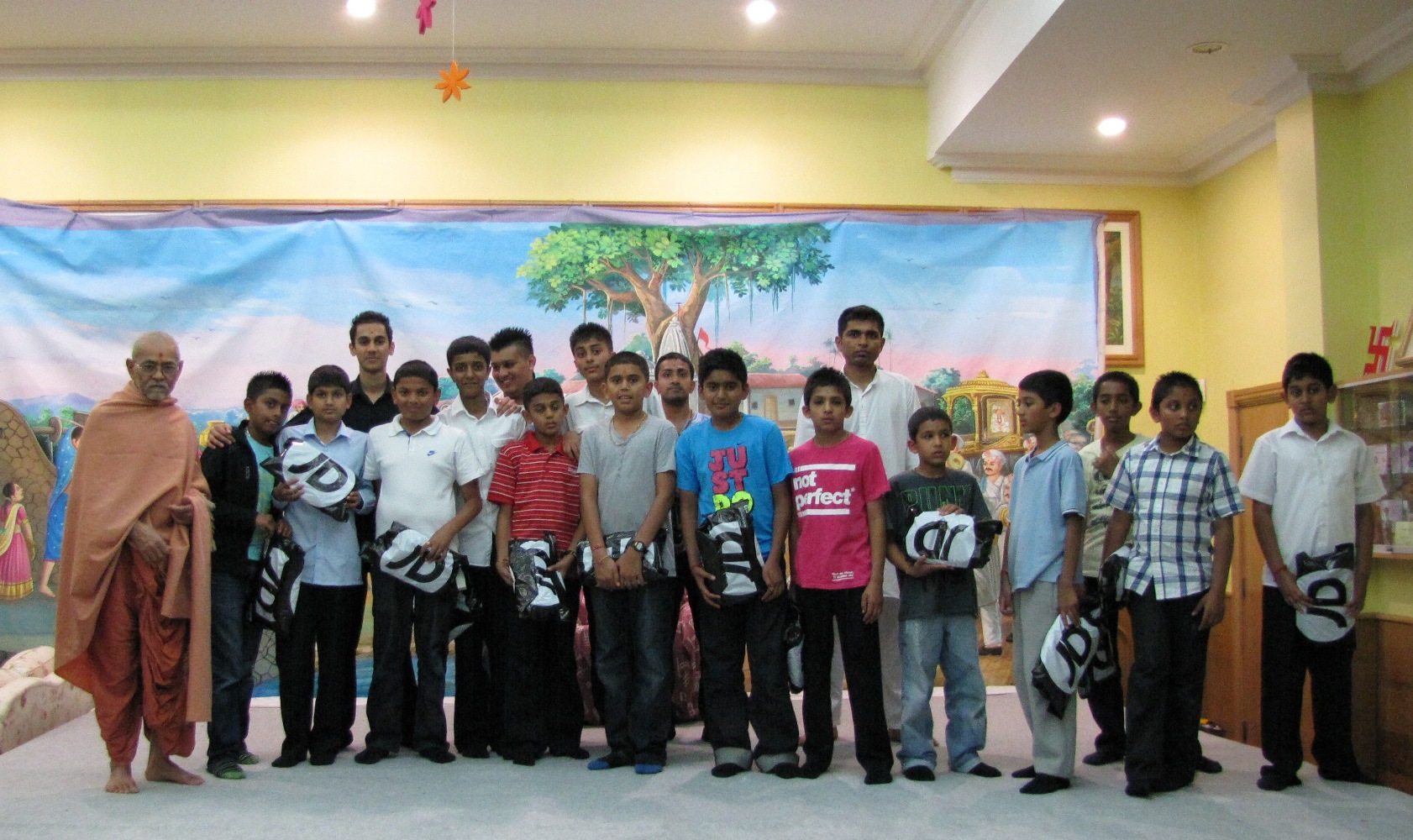 ©1987-2017 SKS Swaminarayan Temple East London