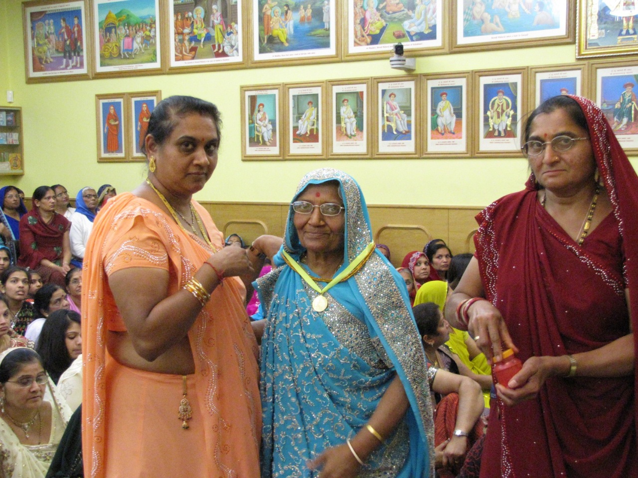 ©1987-2017 SKS Swaminarayan Temple East London