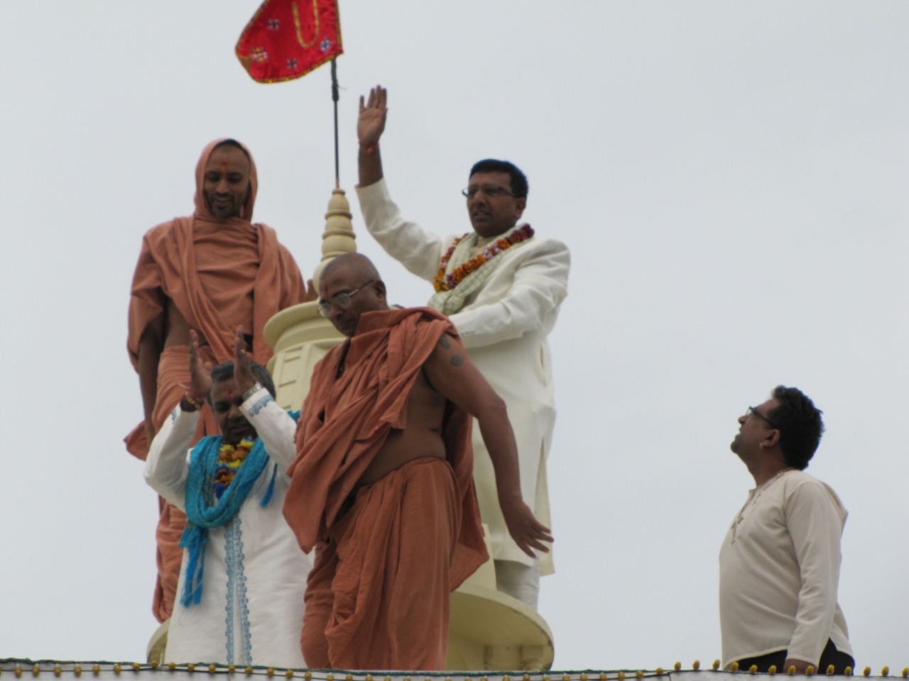 ©1987-2017 SKS Swaminarayan Temple East London