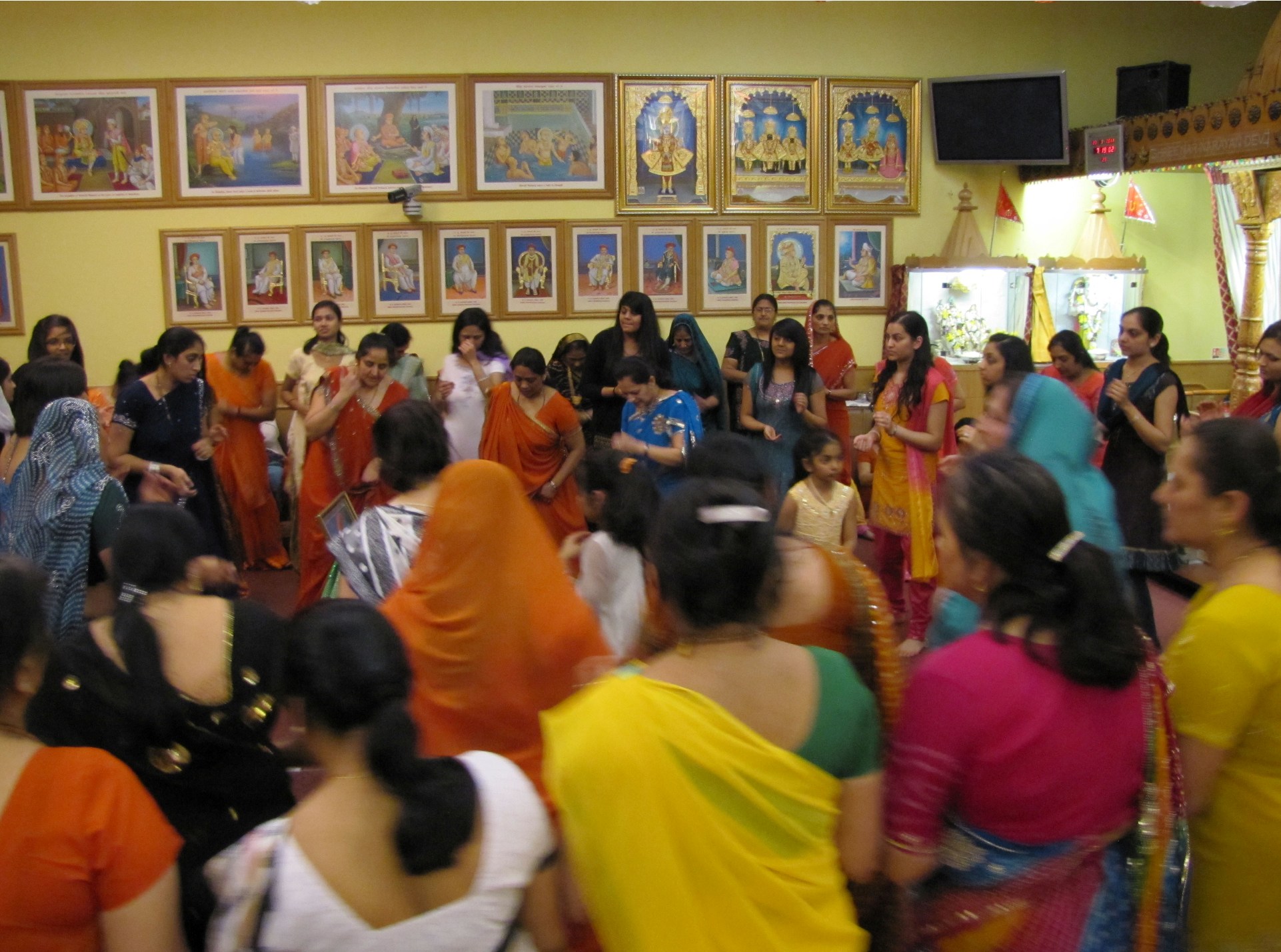 ©1987-2017 SKS Swaminarayan Temple East London