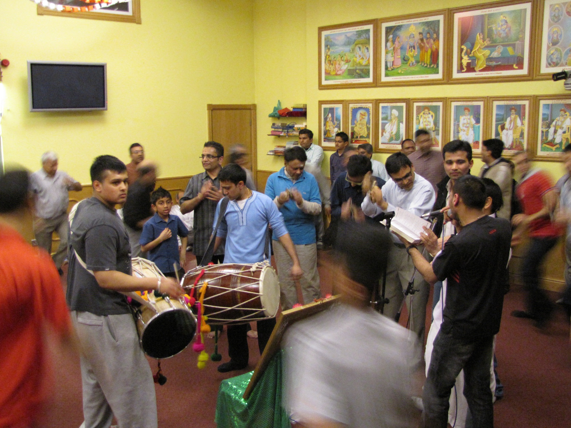 ©1987-2017 SKS Swaminarayan Temple East London
