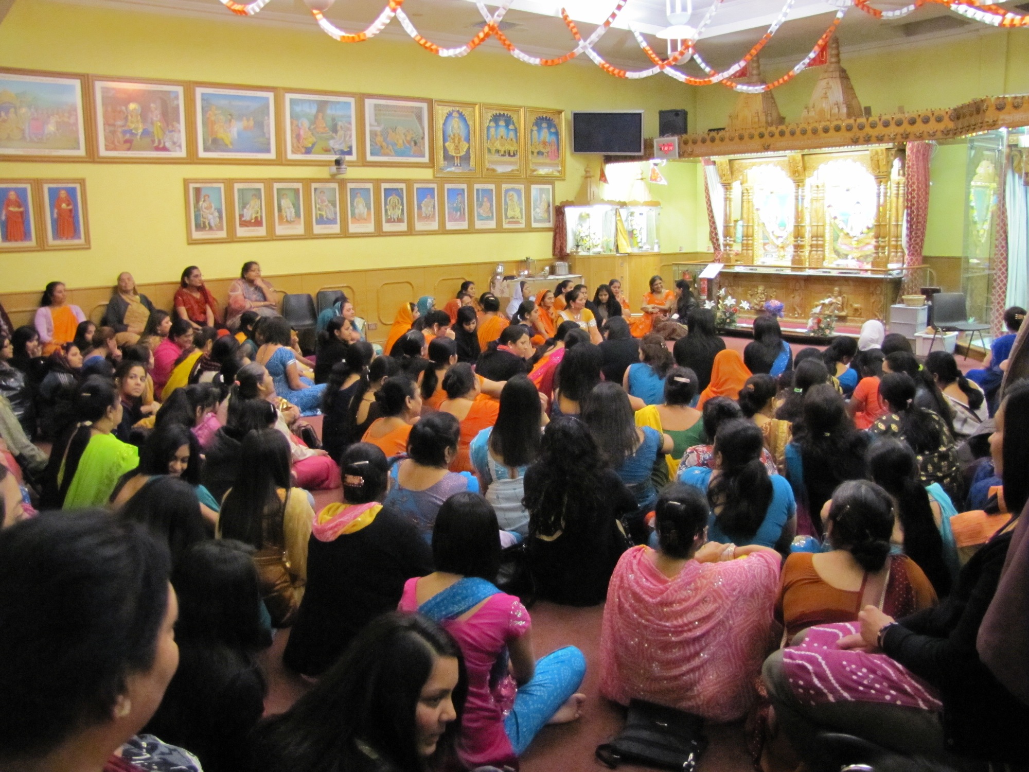 ©1987-2017 SKS Swaminarayan Temple East London