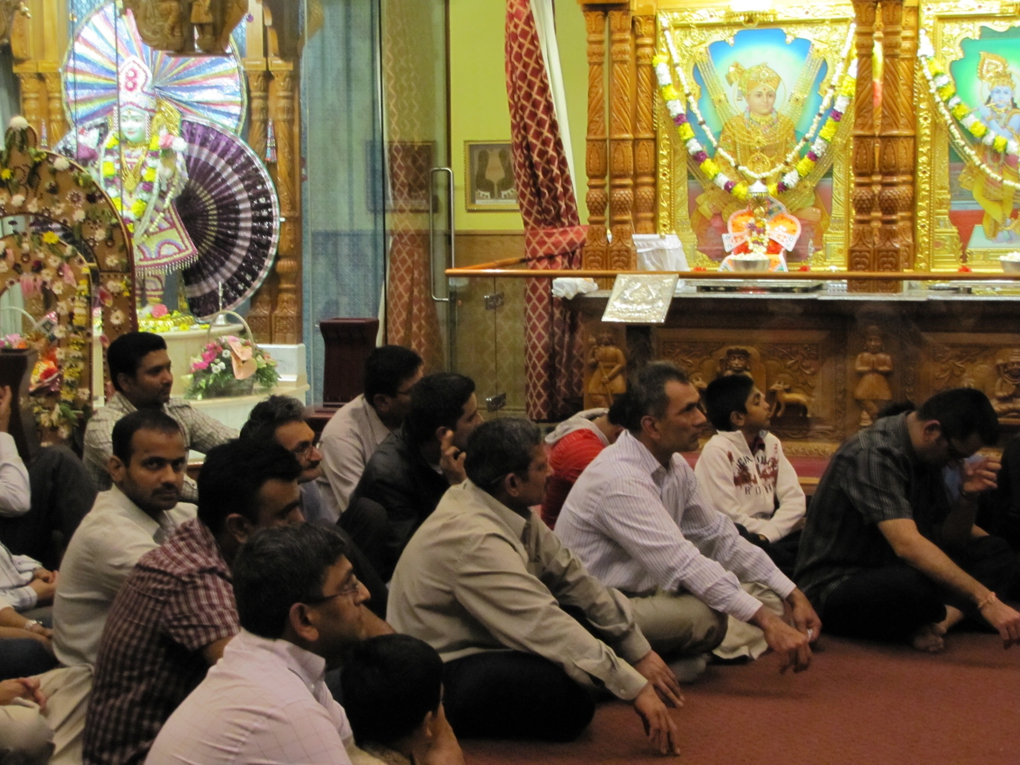 ©1987-2017 SKS Swaminarayan Temple East London