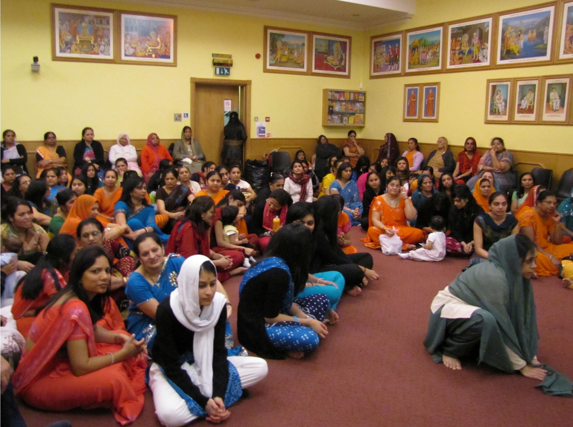 ©1987-2017 SKS Swaminarayan Temple East London
