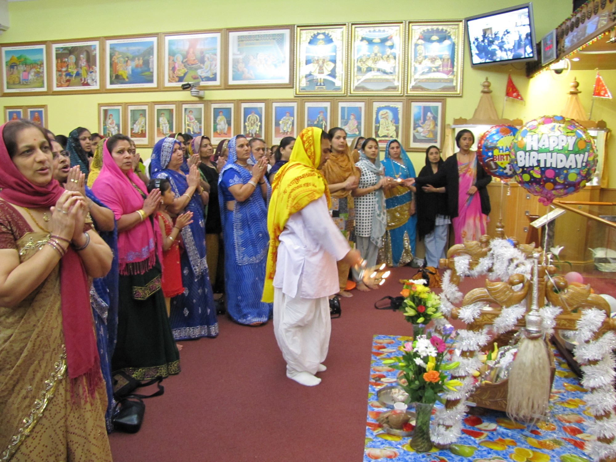 ©1987-2017 SKS Swaminarayan Temple East London