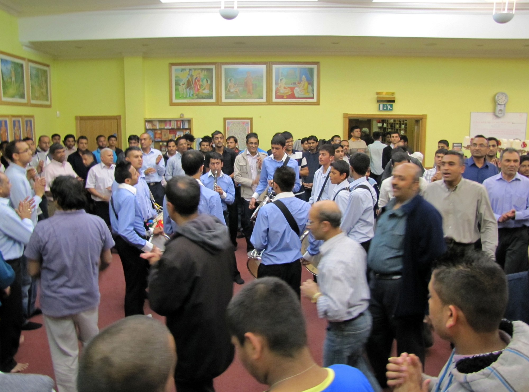 ©1987-2017 SKS Swaminarayan Temple East London