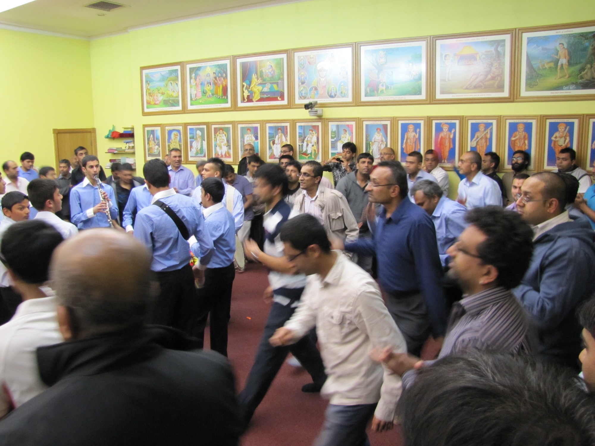 ©1987-2017 SKS Swaminarayan Temple East London