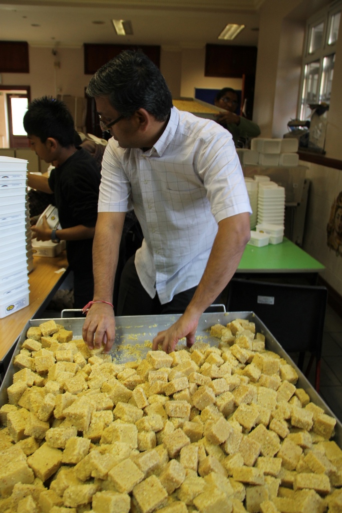 ©1987-2017 SKS Swaminarayan Temple East London