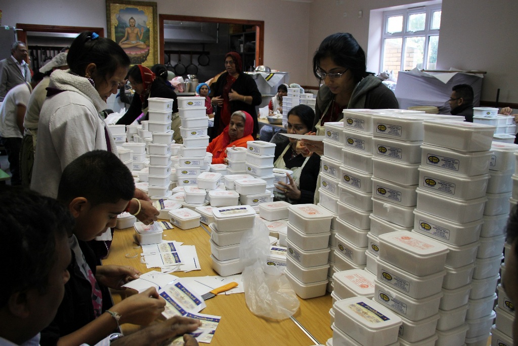 ©1987-2017 SKS Swaminarayan Temple East London