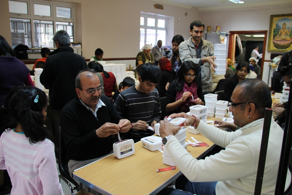 ©1987-2017 SKS Swaminarayan Temple East London