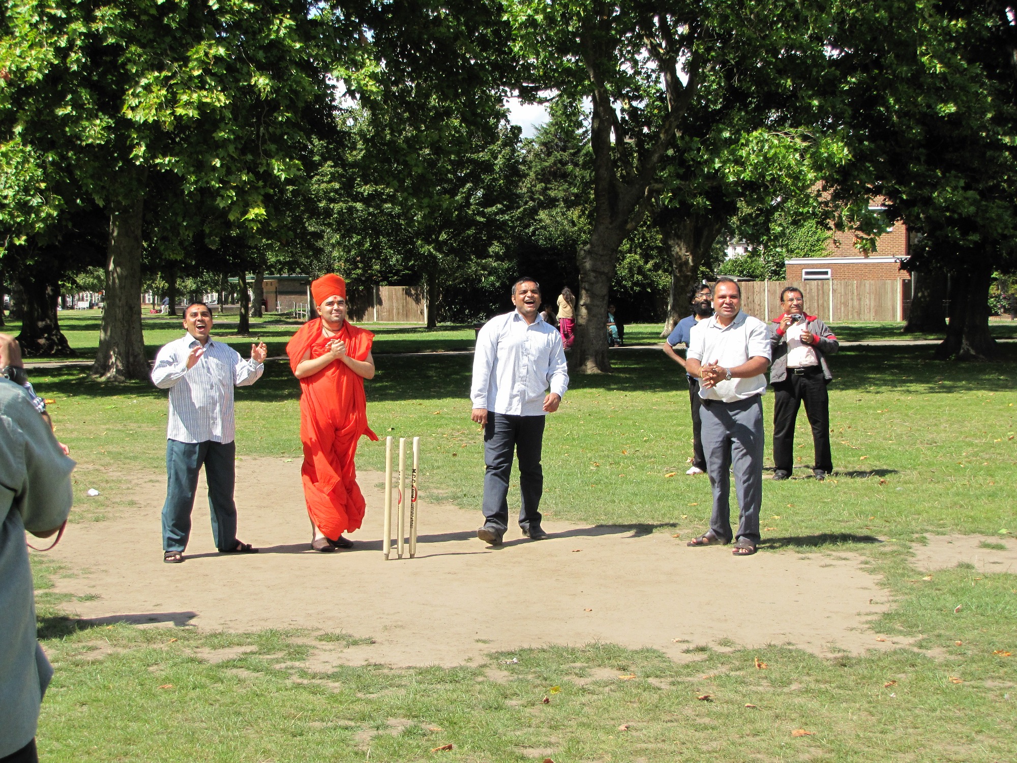 ©1987-2017 SKS Swaminarayan Temple East London