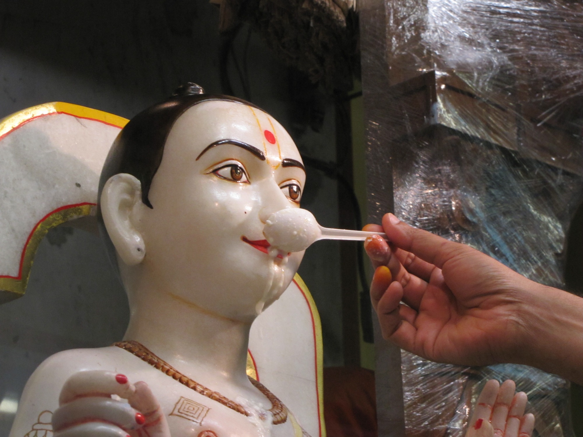 ©1987-2017 SKS Swaminarayan Temple East London