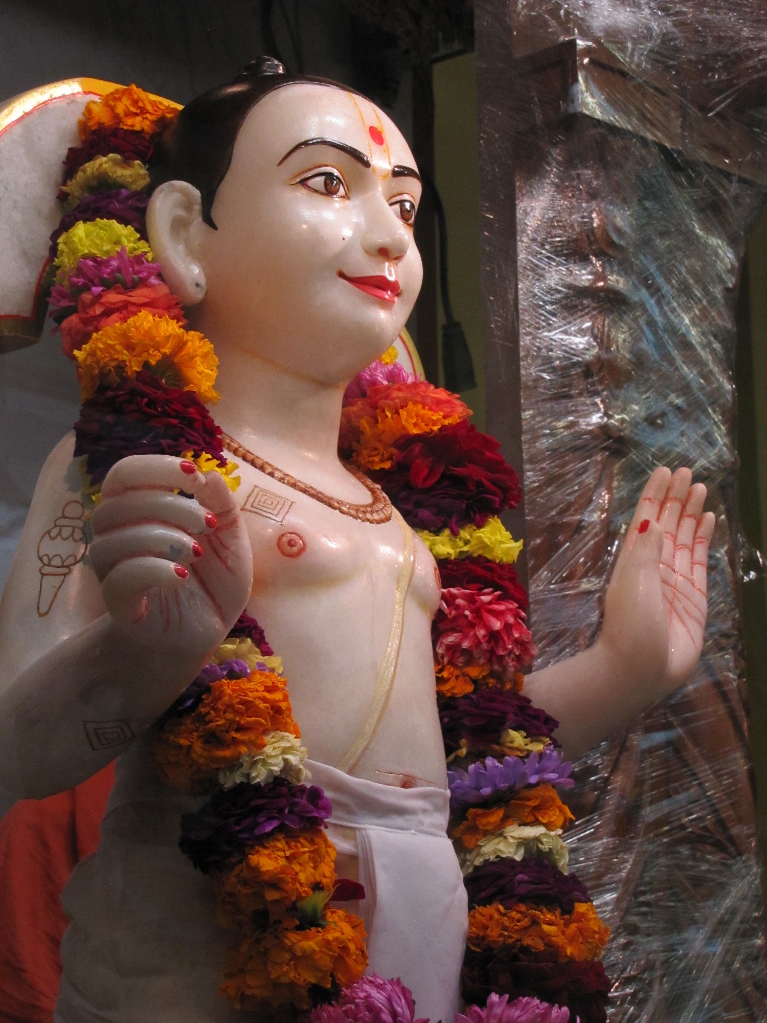 ©1987-2017 SKS Swaminarayan Temple East London