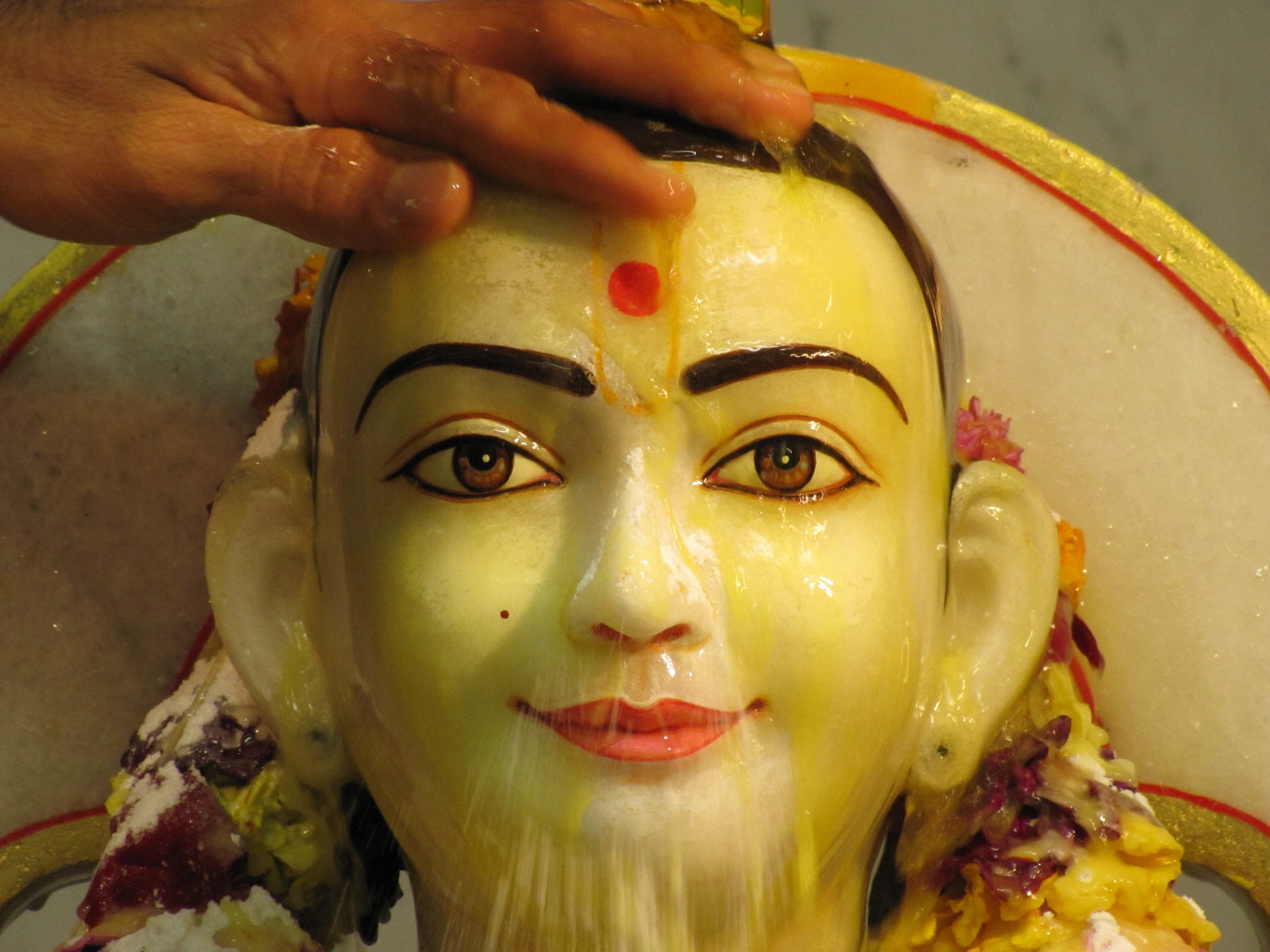 ©1987-2017 SKS Swaminarayan Temple East London