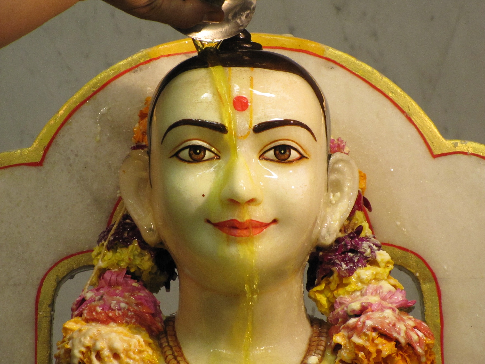 ©1987-2017 SKS Swaminarayan Temple East London