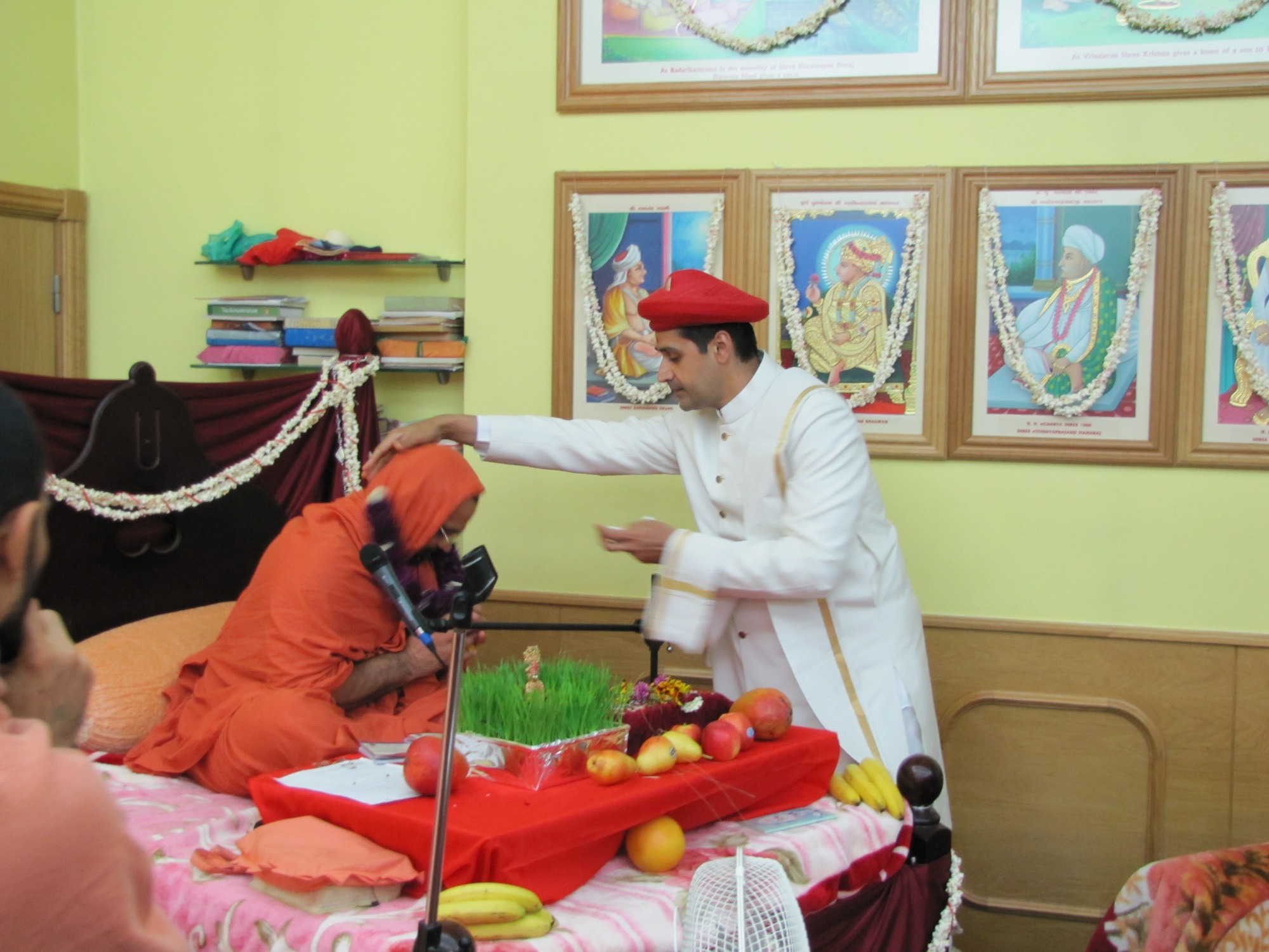 ©1987-2017 SKS Swaminarayan Temple East London