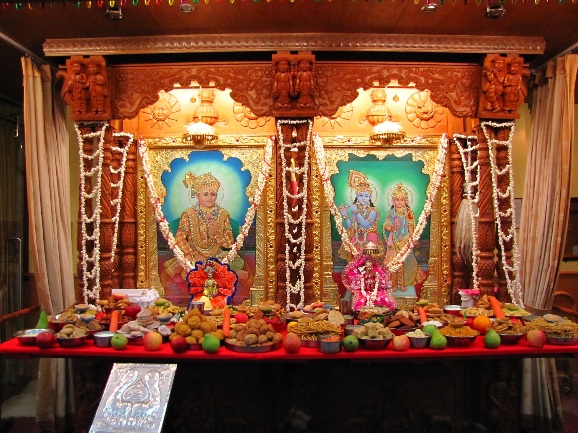 ©1987-2017 SKS Swaminarayan Temple East London