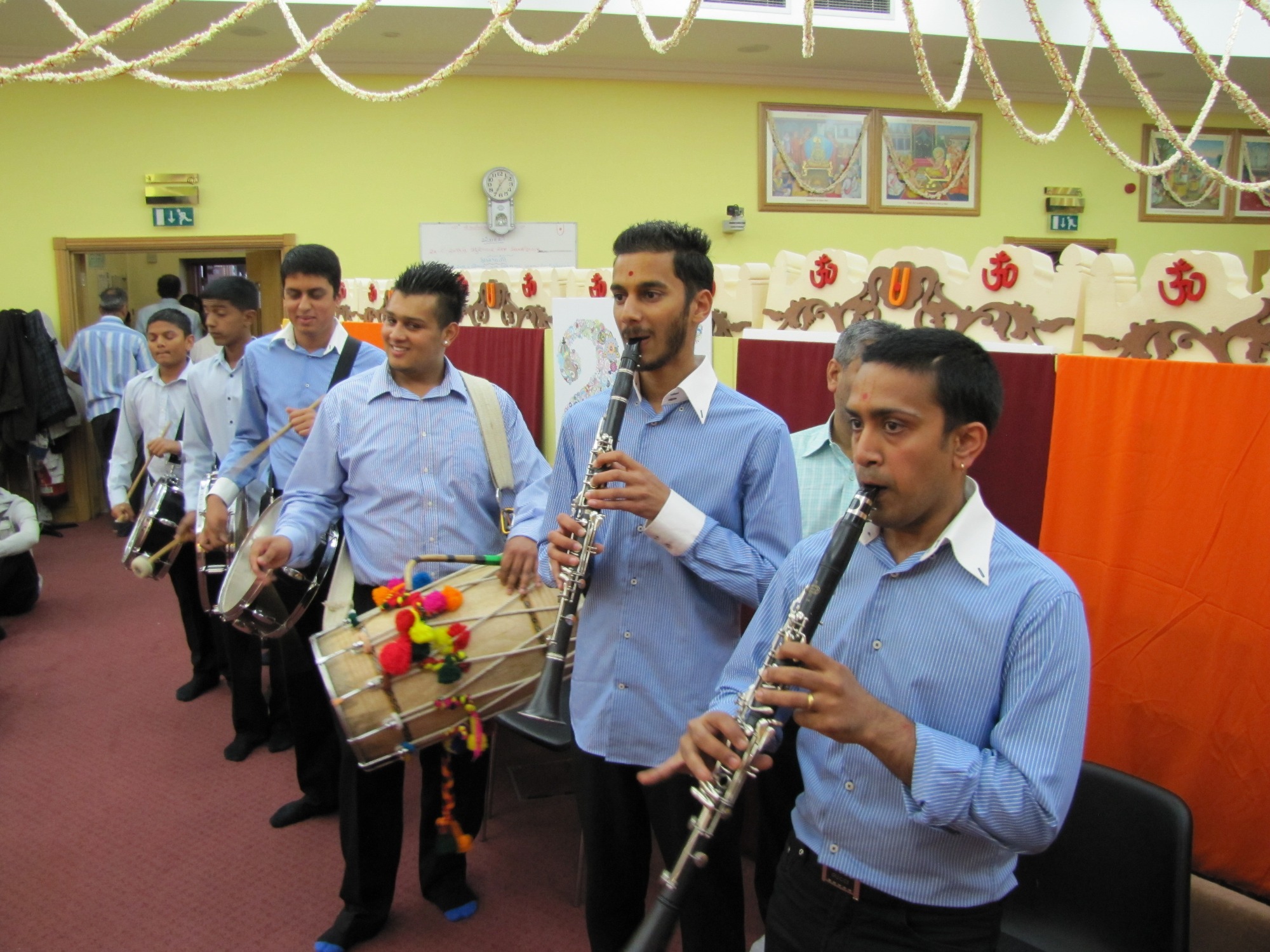 ©1987-2017 SKS Swaminarayan Temple East London