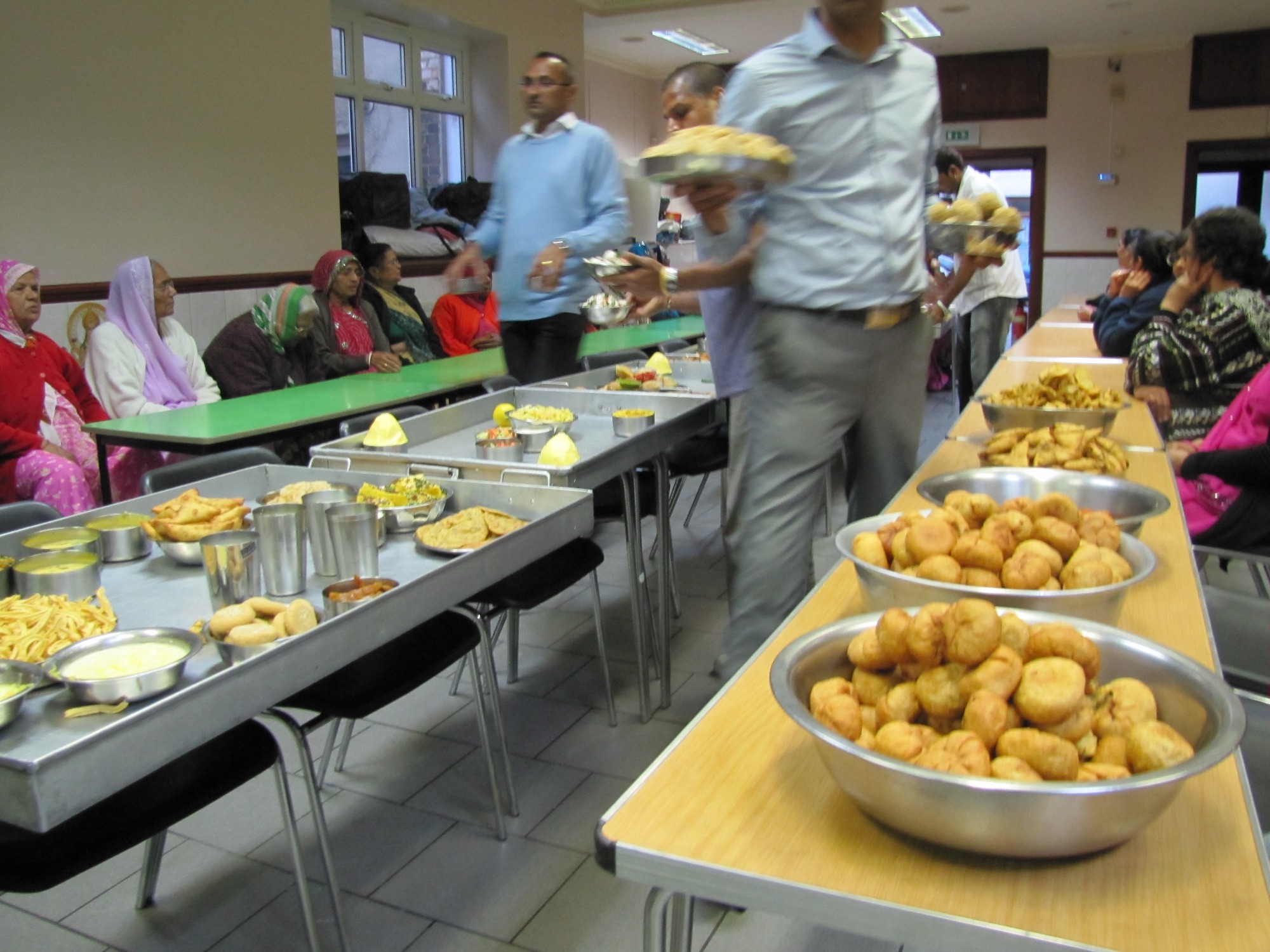©1987-2017 SKS Swaminarayan Temple East London